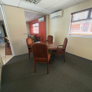 4 Seater Meeting Room